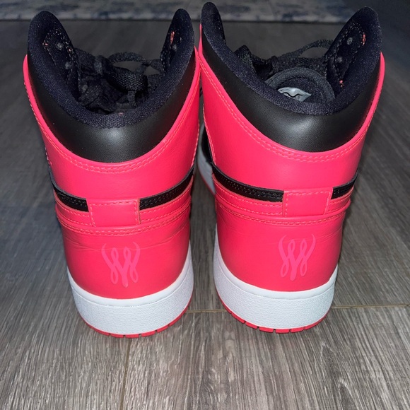Air Jordan Retro 1 Serena Williams - Picture 7 of 7